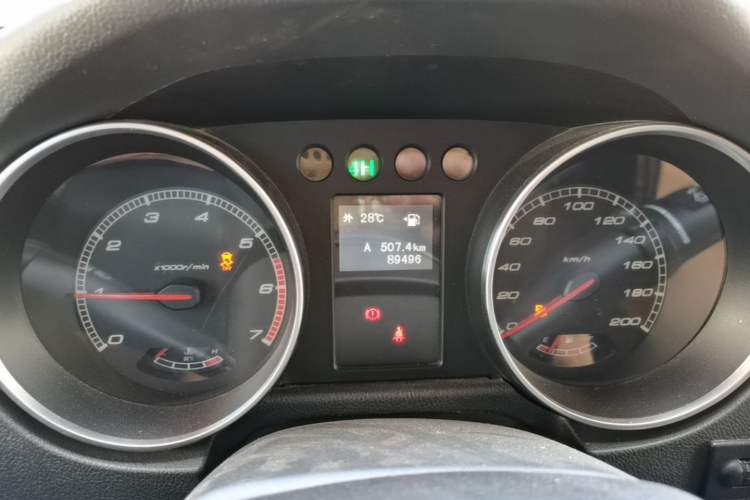 Used BAIC Off-Road BJ40 2016 40L 2.0T Manual All-Wheel Drive Prestige Edition Instrument Cluster