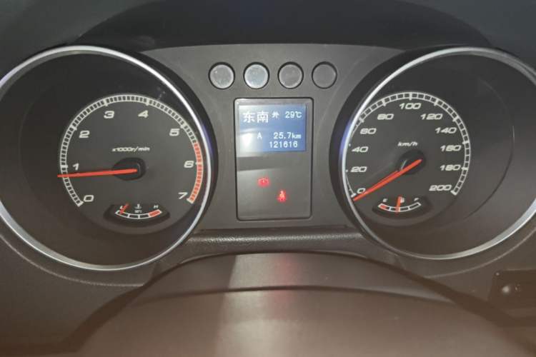 Used BAIC Off-Road BJ40 2016 40L 2.3T Automatic All-Wheel Drive Premium Edition Instrument Cluster