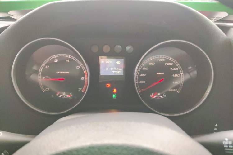 Used BAIC Off-Road BJ40 2016 40L 2.0T Manual Two-Wheel Drive Luxury Edition Instrument Cluster