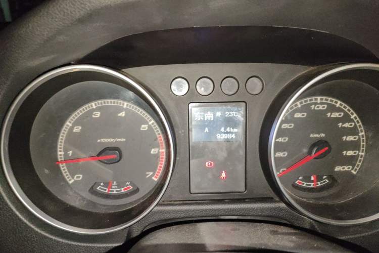 Used BAIC Off-Road BJ40 2016 40L 2.3T Automatic All-Wheel Drive Premium Edition Instrument Cluster