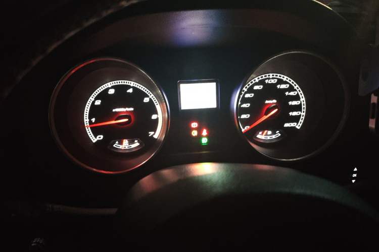Used BAIC Off-Road BJ40 2016 40L 2.3T Automatic All-Wheel Drive Premium Edition Instrument Cluster