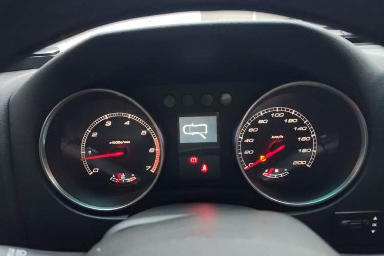 Used BAIC Off-Road BJ40 2016 2.3T Automatic Four-Wheel Drive Premium Edition Instrument Cluster
