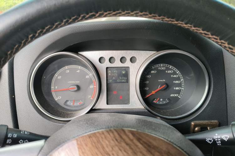 Used BAIC Off-Road BJ40 2016 40L 2.3T Automatic All-Wheel Drive Premium Edition Instrument Cluster