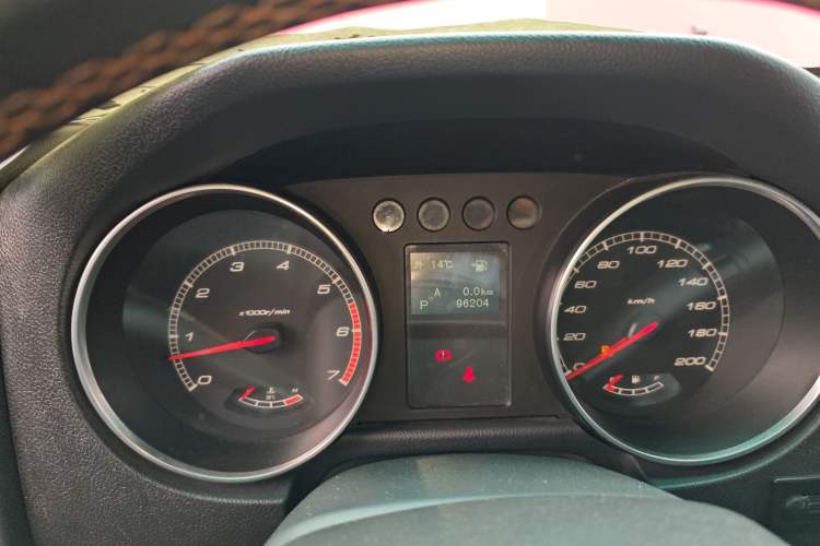 Used BAIC Off-Road BJ40 2016 40L 2.3T Automatic All-Wheel Drive Premium Edition Instrument Cluster