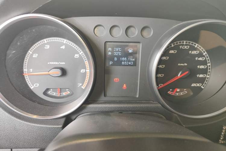 Used BAIC Off-Road BJ40 2016 40L 2.3T Automatic All-Wheel Drive Premium Edition Instrument Cluster