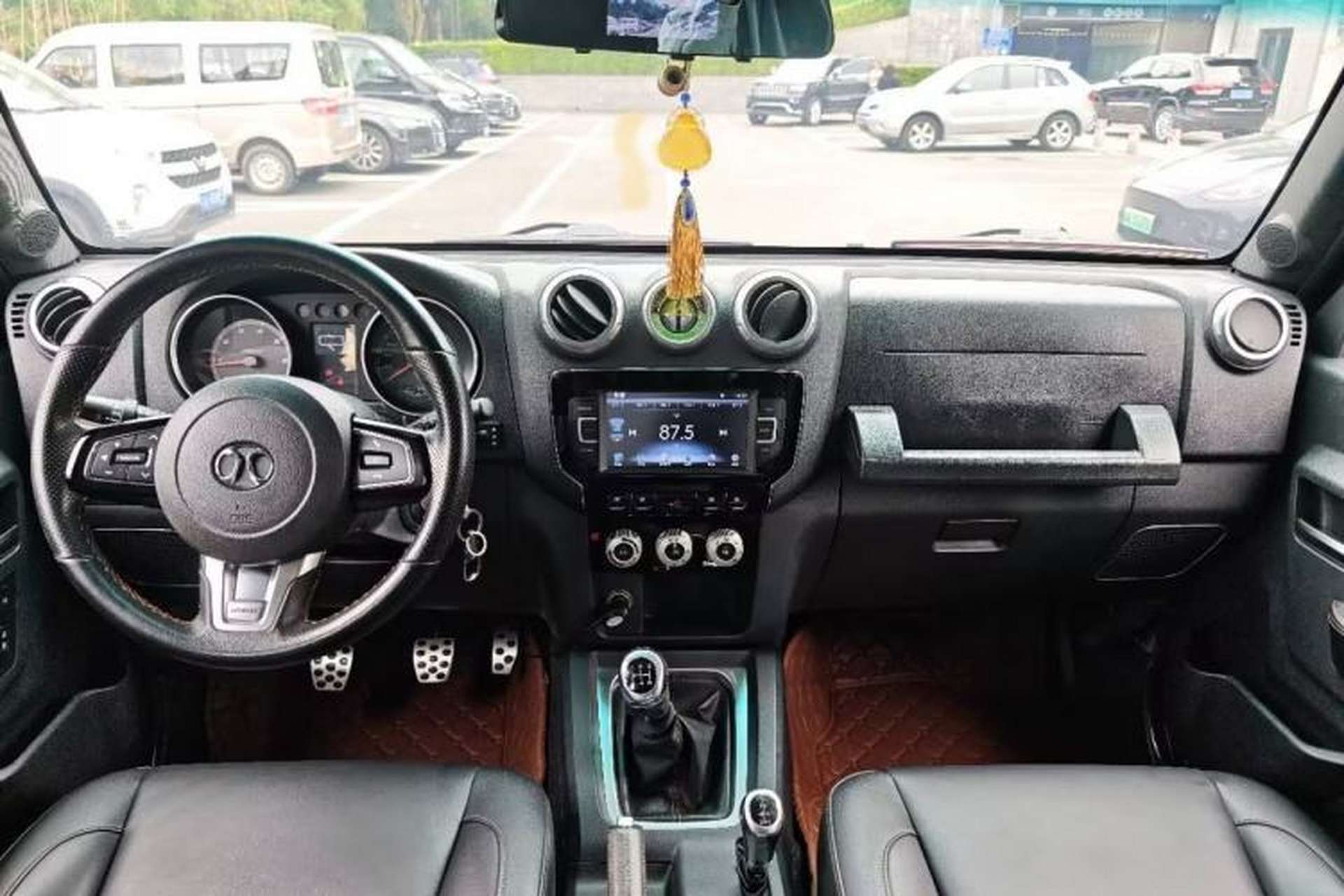 Used BAIC Off-Road BJ40 2016 40L 2.0T Manual All-Wheel Drive Prestige Edition Interior 2