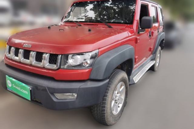 Used BAIC Off-Road BJ40 2016 40L 2.0T Manual Two-Wheel Drive Luxury Edition