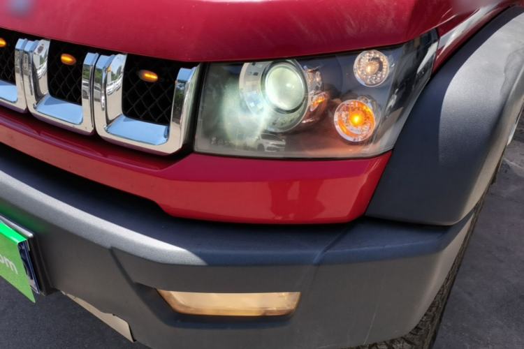 Used BAIC Off-Road BJ40 2016 40L 2.0T Manual All-Wheel Drive Prestige Edition Left Front Headlight