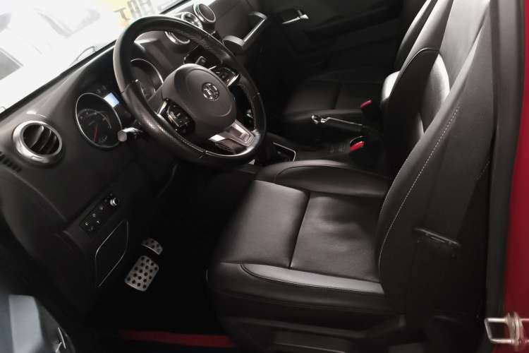 Used BAIC Off-Road BJ40 2016 40L 2.3T Automatic All-Wheel Drive Premium Edition Left Front Seat