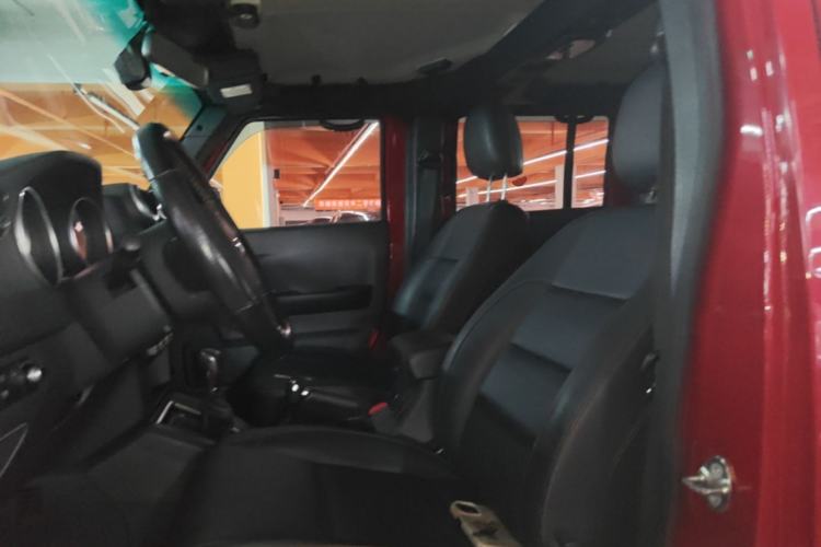 Used BAIC Off-Road BJ40 2016 40L 2.3T Automatic All-Wheel Drive Premium Edition Left Front Seat