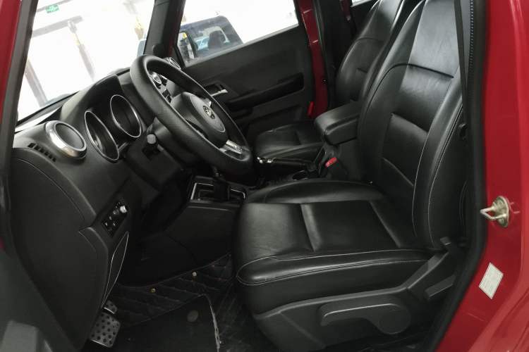 Used BAIC Off-Road BJ40 2016 40L 2.3T Automatic All-Wheel Drive Premium Edition Left Front Seat