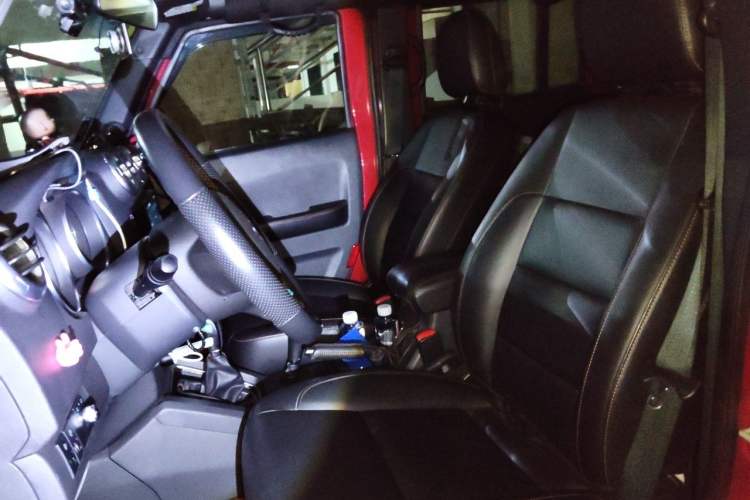 Used BAIC Off-Road BJ40 2016 40L 2.3T Automatic All-Wheel Drive Premium Edition Left Front Seat