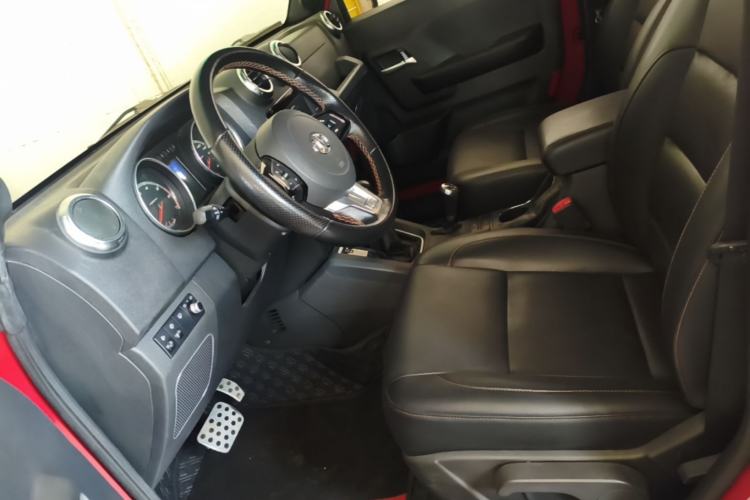 Used BAIC Off-Road BJ40 2016 40L 2.3T Automatic All-Wheel Drive Premium Edition Left Front Seat