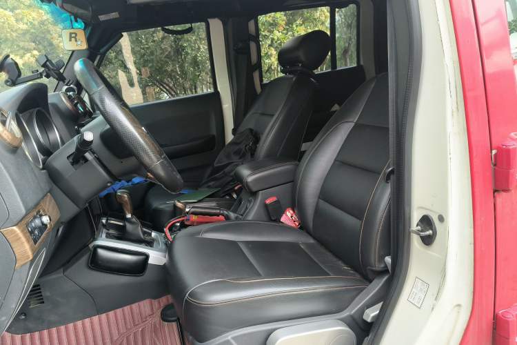 Used BAIC Off-Road BJ40 2016 40L 2.3T Automatic All-Wheel Drive Premium Edition Left Front Seat