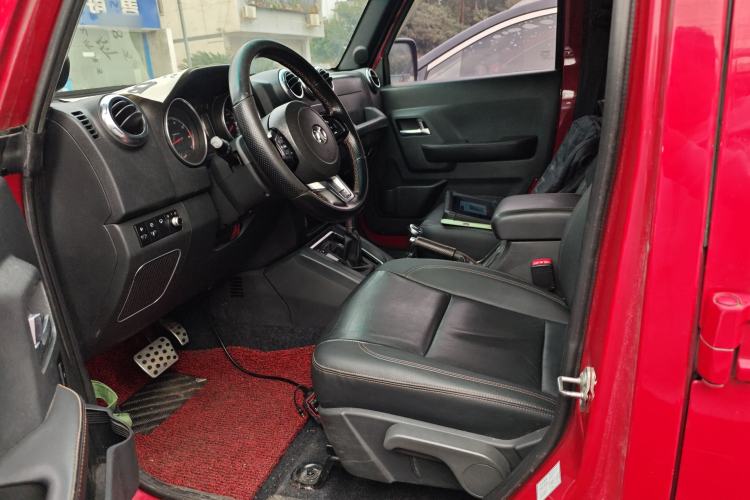 Used BAIC Off-Road BJ40 2016 40L 2.3T Automatic All-Wheel Drive Premium Edition Left Front Seat