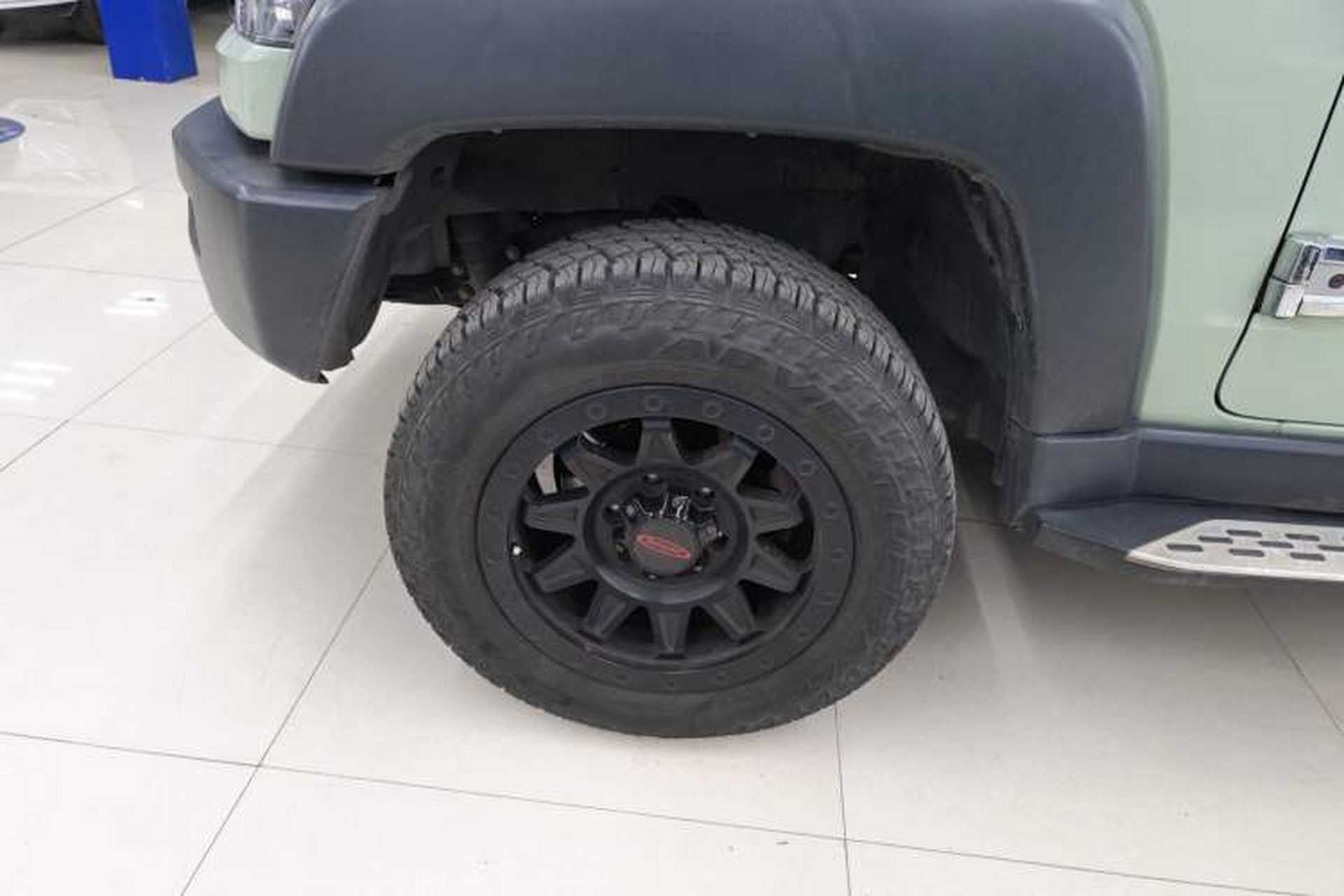 Used BAIC Off-Road BJ40 2016 40L 2.3T Automatic Two-Wheel Drive Prestige Edition Left Front Wheel Hub