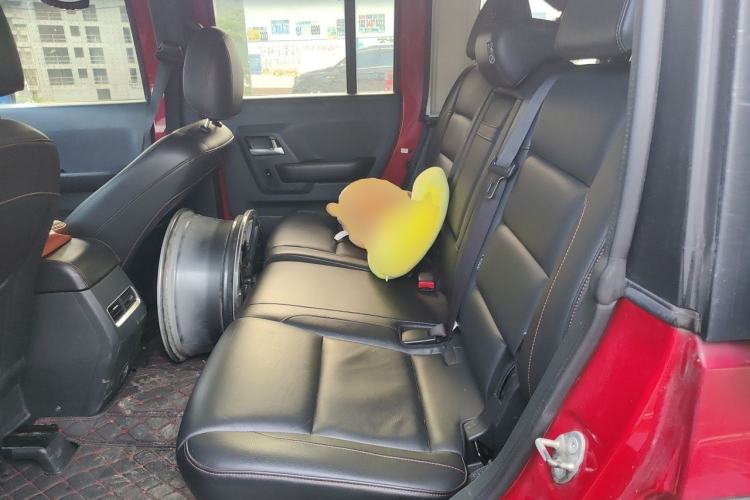 Used BAIC Off-Road BJ40 2016 40L 2.3T Automatic All-Wheel Drive Premium Edition Left Rear Seat