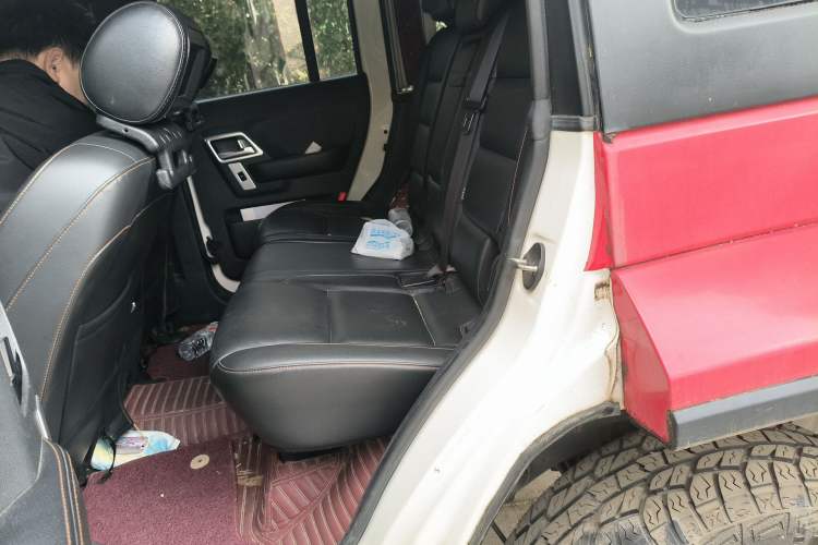 Used BAIC Off-Road BJ40 2016 40L 2.3T Automatic All-Wheel Drive Premium Edition Left Rear Seat