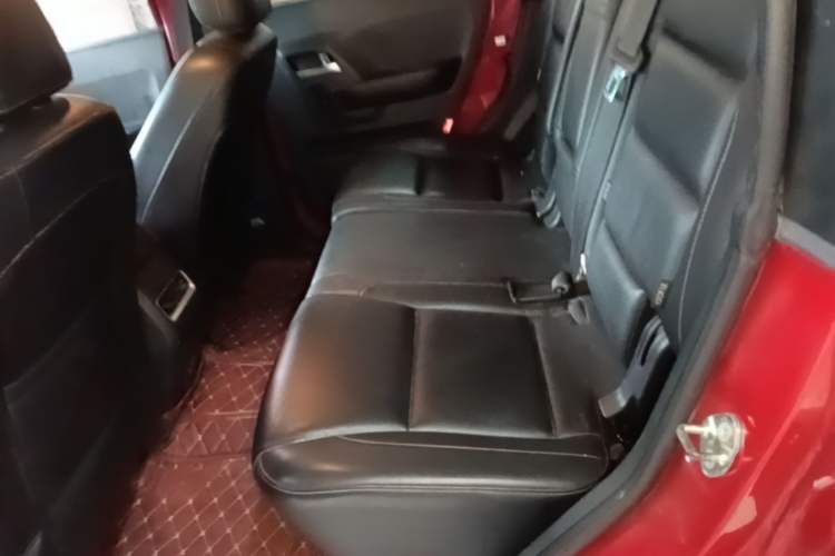 Used BAIC Off-Road BJ40 2016 40L 2.3T Automatic All-Wheel Drive Premium Edition Left Rear Seat