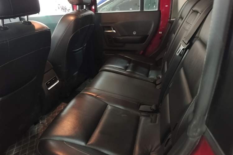 Used BAIC Off-Road BJ40 2016 40L 2.3T Automatic All-Wheel Drive Premium Edition Left Rear Seat