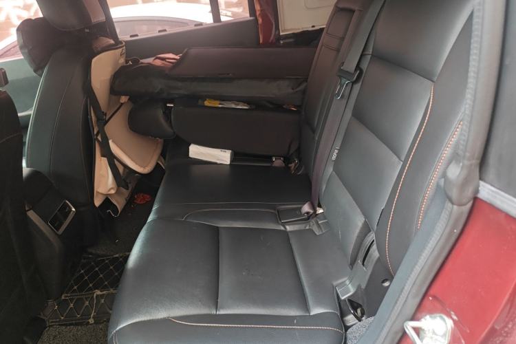 Used BAIC Off-Road BJ40 2016 40L 2.3T Manual All-Wheel Drive Prestige Edition Left Rear Seat
