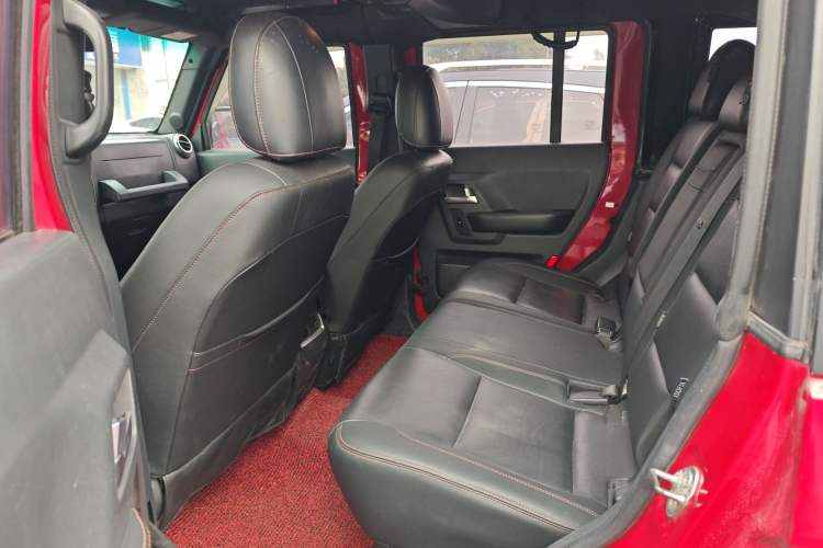 Used BAIC Off-Road BJ40 2016 40L 2.3T Automatic All-Wheel Drive Premium Edition Left Rear Seat
