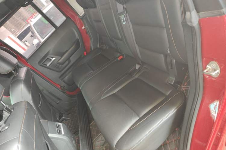 Used BAIC Off-Road BJ40 2016 40L 2.3T Automatic All-Wheel Drive Premium Edition Left Rear Seat