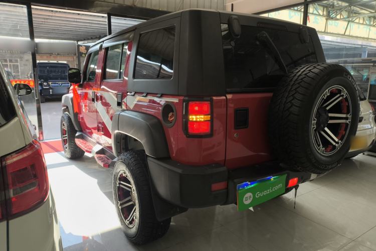 Used BAIC Off-Road BJ40 2016 40L 2.0T Manual All-Wheel Drive Prestige Edition Left Side