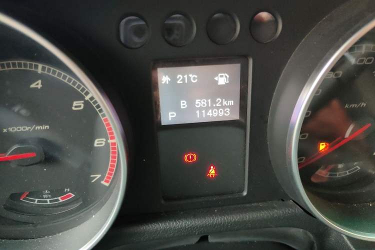 Used BAIC Off-Road BJ40 2016 40L 2.3T Automatic All-Wheel Drive Premium Edition Odometer Close Up