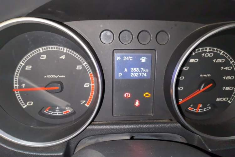 Used BAIC Off-Road BJ40 2016 40L 2.3T Automatic Two-Wheel Drive Luxury Edition Odometer Close Up