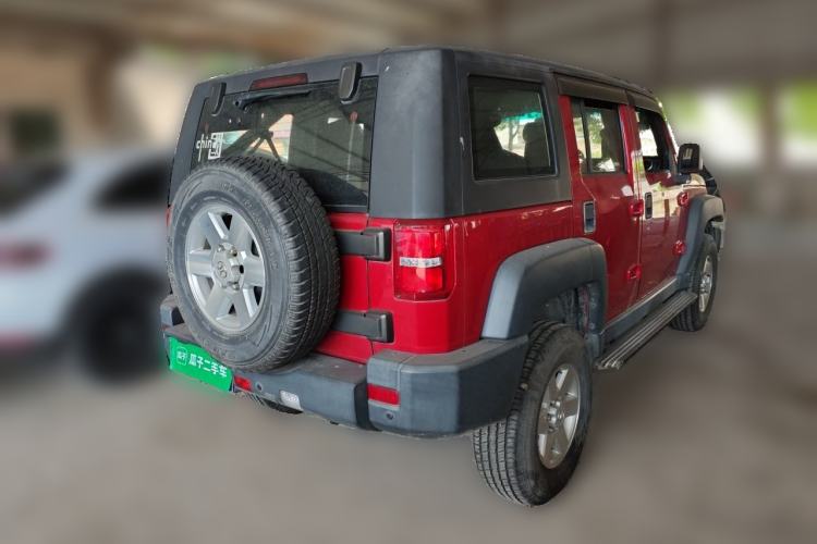 Used BAIC Off-Road BJ40 2016 40L 2.0T Manual Two-Wheel Drive Luxury Edition Rear Right 45 Deg