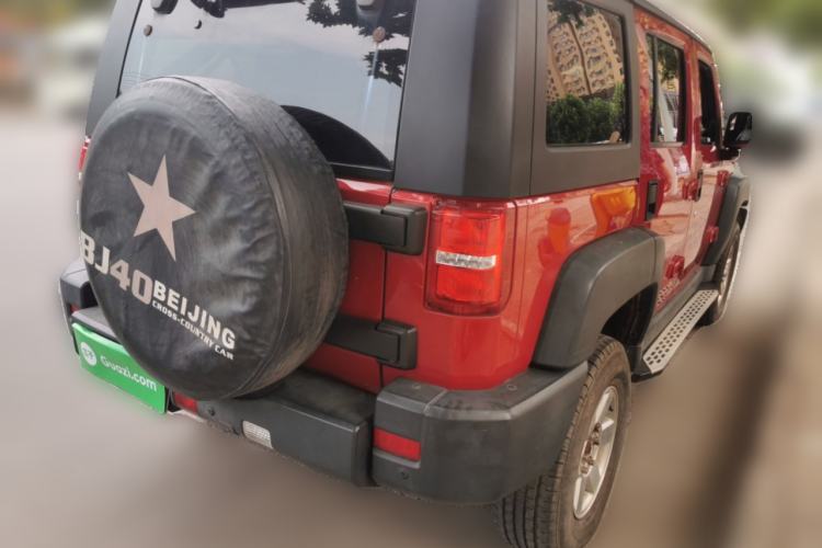 Used BAIC Off-Road BJ40 2016 40L 2.0T Manual Two-Wheel Drive Luxury Edition Rear Right 45 Deg