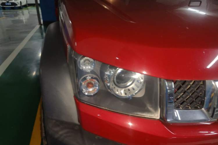 Used BAIC Off-Road BJ40 2016 2.0T Manual Four-Wheel Drive Prestige Edition Right Front Headlight