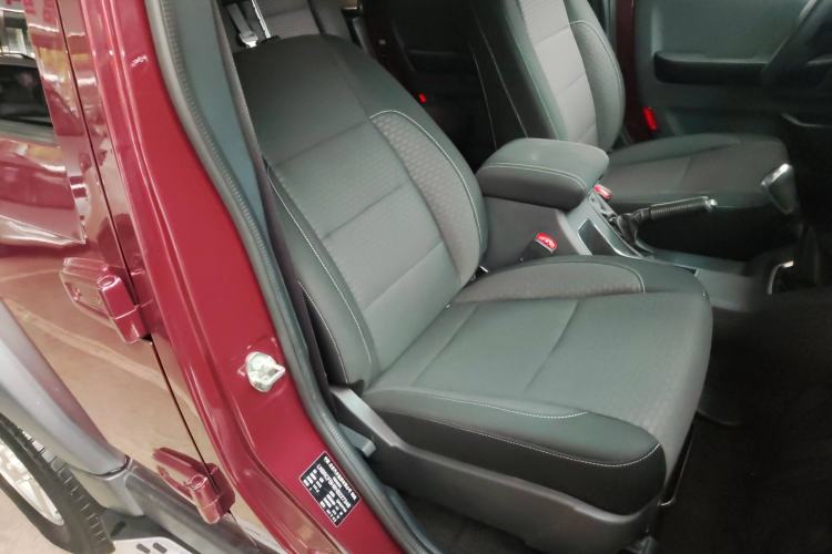 Used BAIC Off-Road BJ40 2016 40L 2.0T Manual Two-Wheel Drive Luxury Edition Right Front Seat