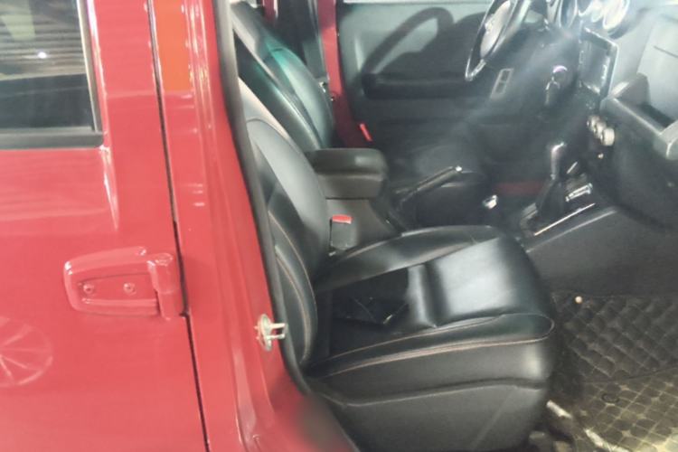 Used BAIC Off-Road BJ40 2016 40L 2.3T Automatic All-Wheel Drive Premium Edition Right Front Seat