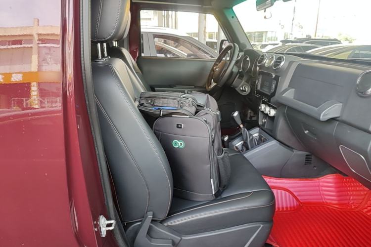 Used BAIC Off-Road BJ40 2016 2.0T Manual Four-Wheel Drive Prestige Edition Right Front Seat
