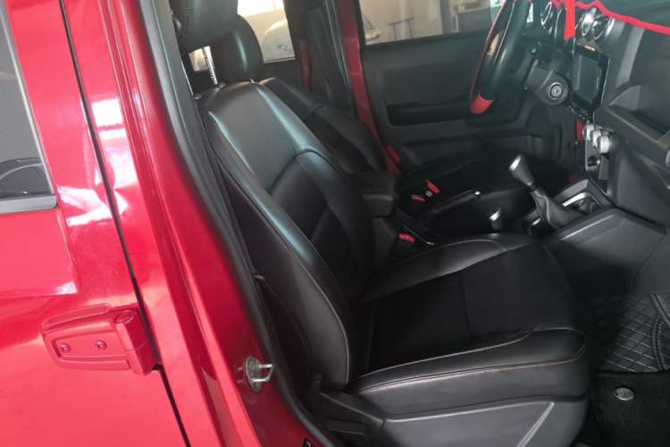 Used BAIC Off-Road BJ40 2016 40L 2.0T Manual All-Wheel Drive Prestige Edition Right Front Seat