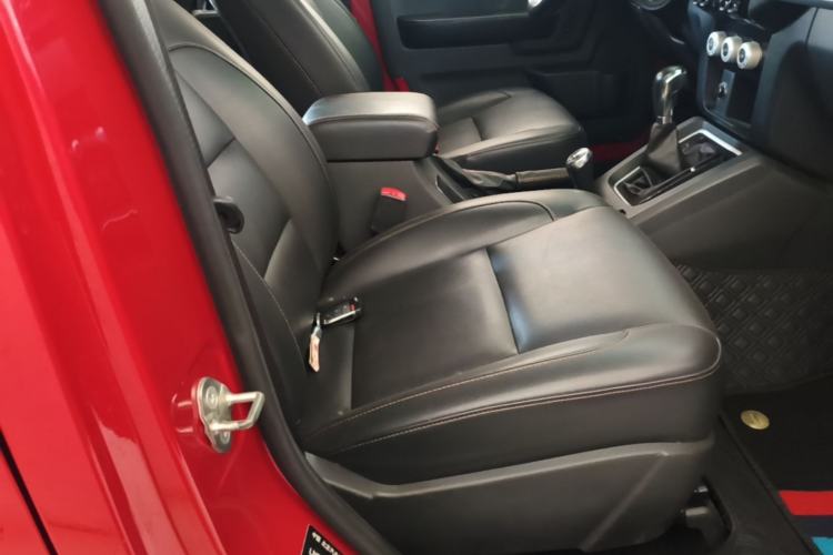 Used BAIC Off-Road BJ40 2016 40L 2.3T Automatic All-Wheel Drive Premium Edition Right Front Seat