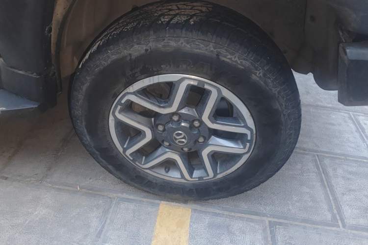 Used BAIC Off-Road BJ40 2016 40L 2.3T Automatic All-Wheel Drive Premium Edition Right Front Wheel Hub