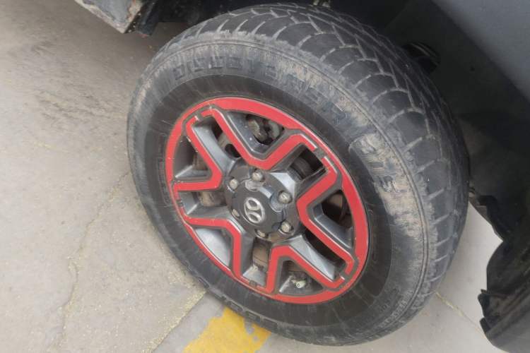 Used BAIC Off-Road BJ40 2016 40L 2.3T Automatic All-Wheel Drive Premium Edition Right Front Wheel Hub