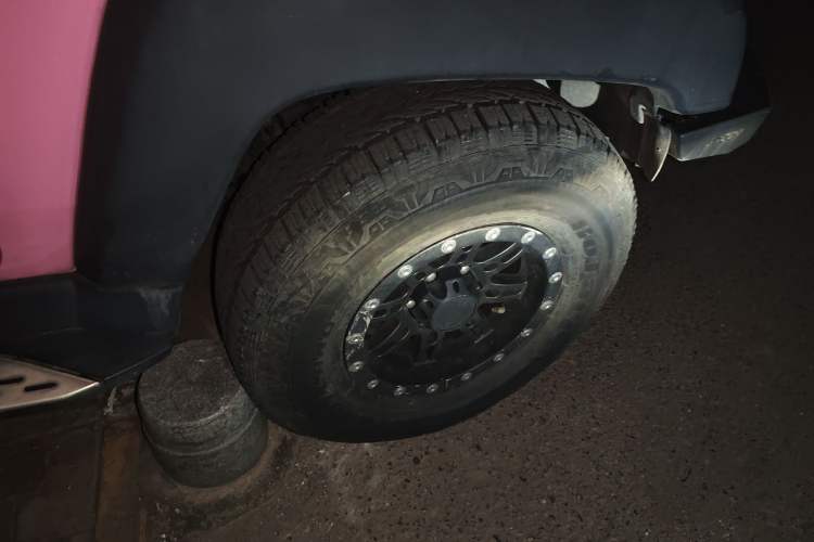 Used BAIC Off-Road BJ40 2016 40L 2.3T Automatic All-Wheel Drive Premium Edition Right Front Wheel Hub
