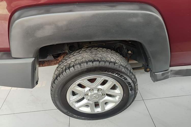 Used BAIC Off-Road BJ40 2016 2.0T Manual Four-Wheel Drive Prestige Edition Right Rear Wheel Hub