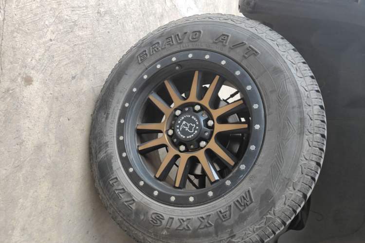 Used BAIC Off-Road BJ40 2016 40L 2.3T Automatic All-Wheel Drive Premium Edition Right Rear Wheel Hub