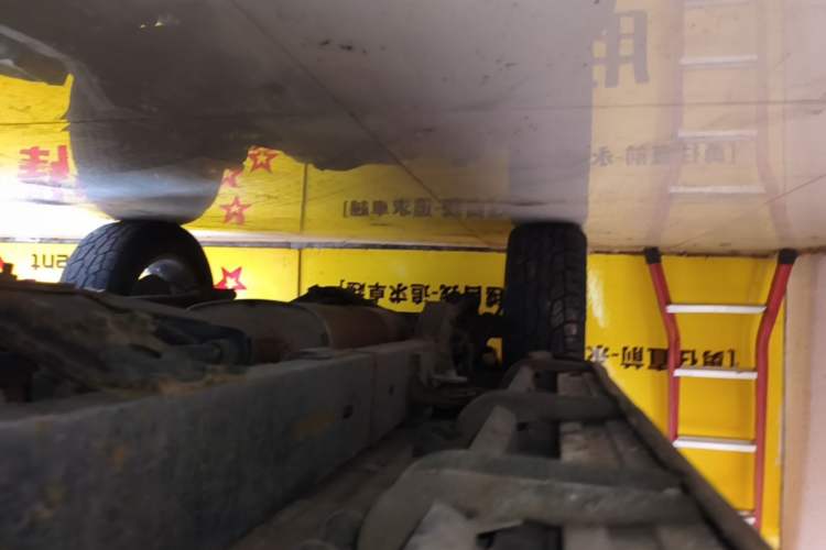 Used BAIC Off-Road BJ40 2016 40L 2.3T Automatic All-Wheel Drive Premium Edition Right Side Sill