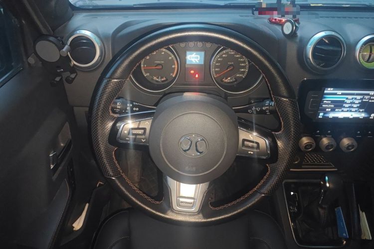 Used BAIC Off-Road BJ40 2016 40L 2.3T Automatic All-Wheel Drive Premium Edition Steering Wheel