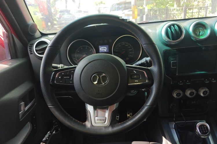 Used BAIC Off-Road BJ40 2016 40L 2.3T Manual All-Wheel Drive Prestige Edition Steering Wheel