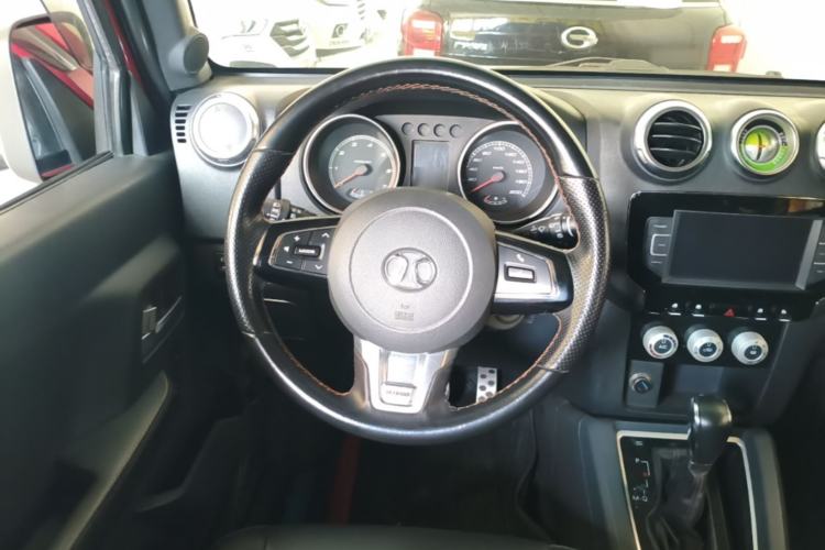 Used BAIC Off-Road BJ40 2016 40L 2.3T Automatic All-Wheel Drive Premium Edition Steering Wheel