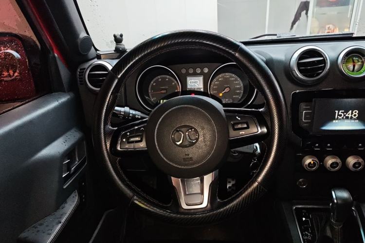 Used BAIC Off-Road BJ40 2016 2.3T Automatic Four-Wheel Drive Premium Edition Steering Wheel