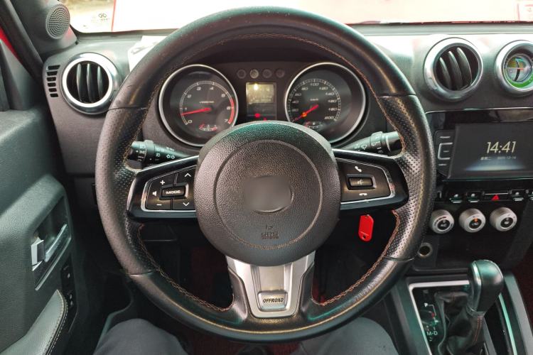 Used BAIC Off-Road BJ40 2016 40L 2.3T Automatic All-Wheel Drive Premium Edition Steering Wheel