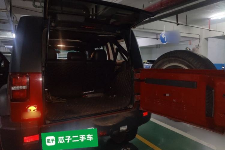 Used BAIC Off-Road BJ40 2016 2.0T Manual Four-Wheel Drive Prestige Edition Trunk